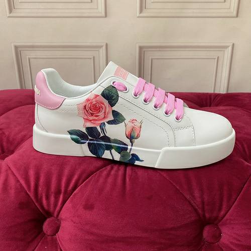 Picture of DG Shoes Women _SKUfw122937351fw